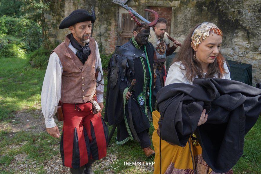 Scena dell’evento S1E2 L’ERA DELLA CENERE, fotografia 12